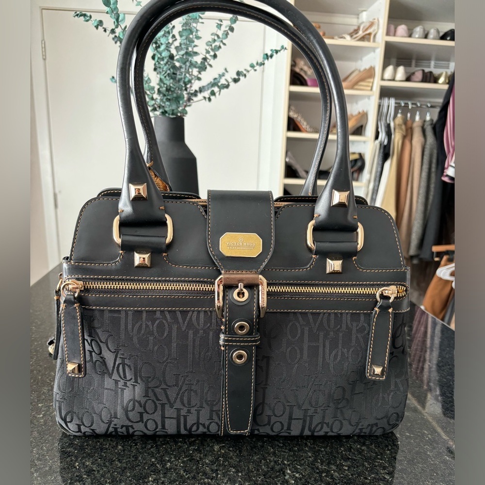 Victor Hugo Bag like new